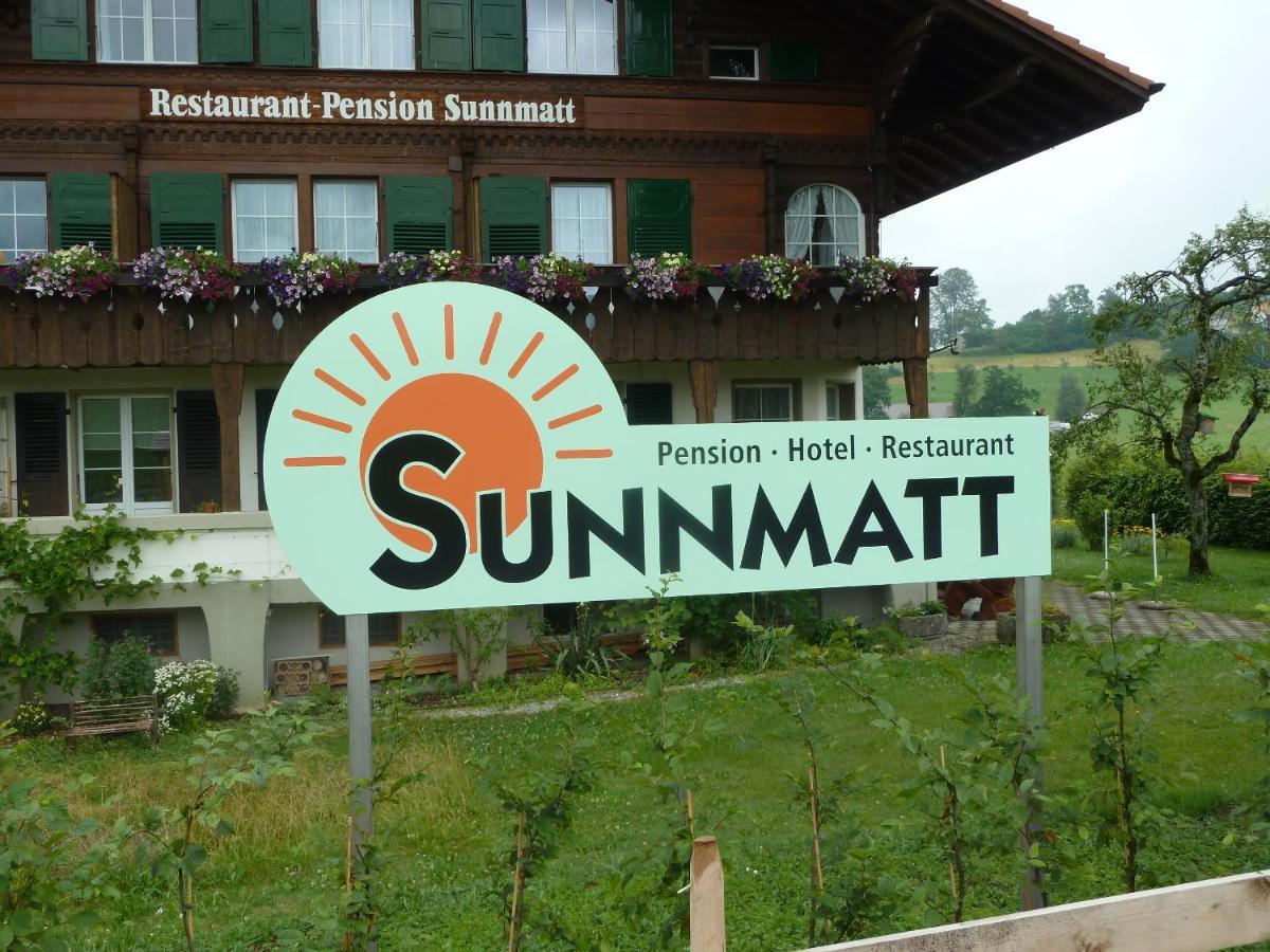 Hotel Restaurant Sunnmatt Aeschi Bei Spiez Exteriör bild