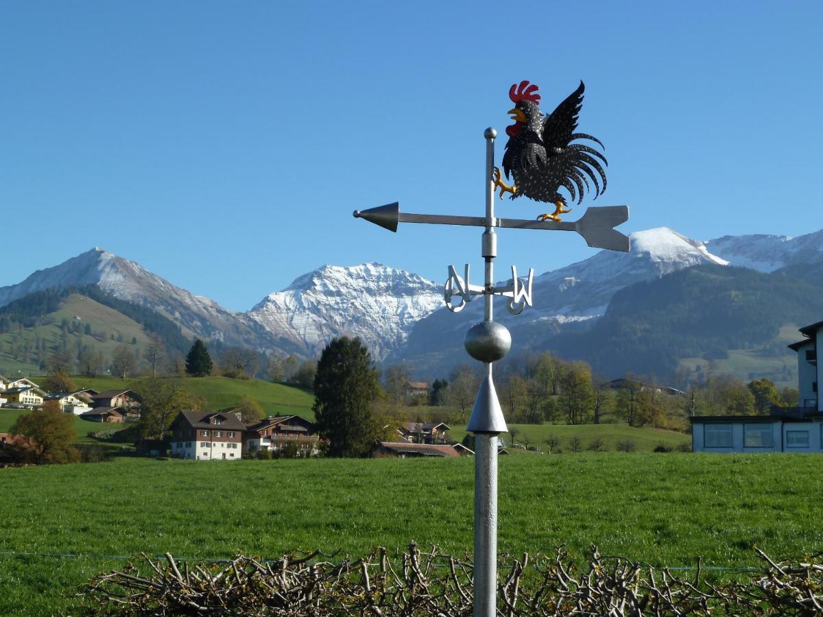 Hotel Restaurant Sunnmatt Aeschi Bei Spiez Exteriör bild