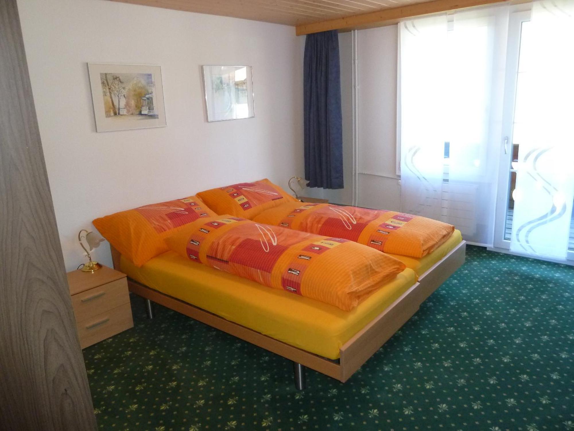 Hotel Restaurant Sunnmatt Aeschi Bei Spiez Exteriör bild