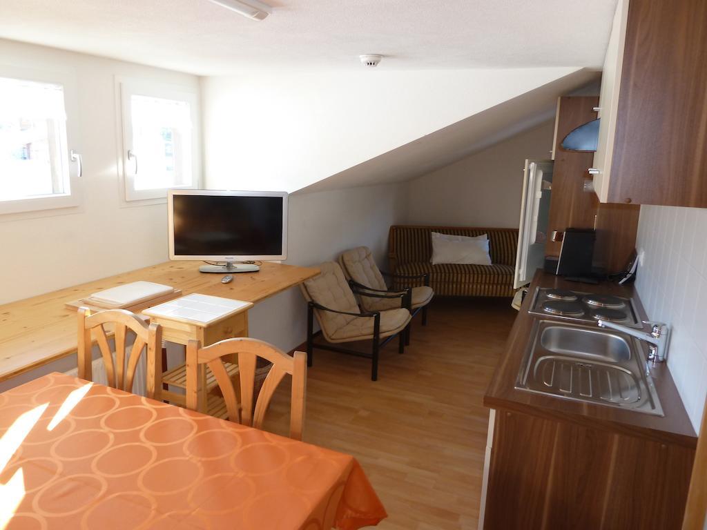 Hotel Restaurant Sunnmatt Aeschi Bei Spiez Exteriör bild