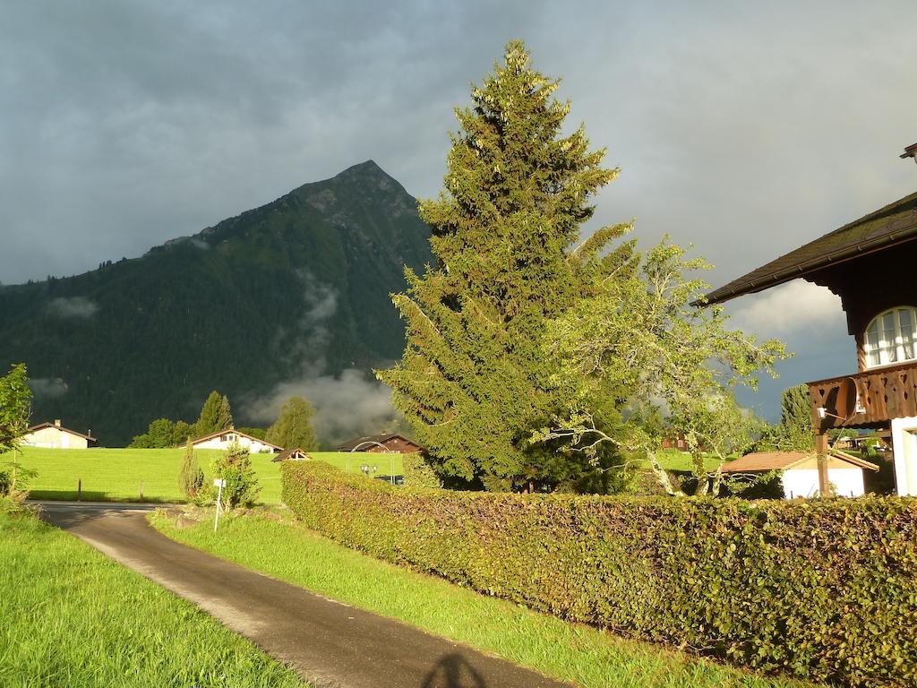 Hotel Restaurant Sunnmatt Aeschi Bei Spiez Exteriör bild
