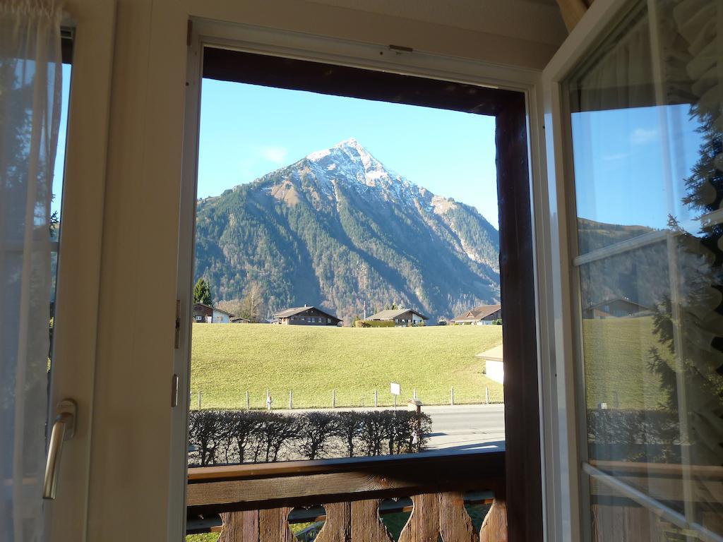 Hotel Restaurant Sunnmatt Aeschi Bei Spiez Rum bild