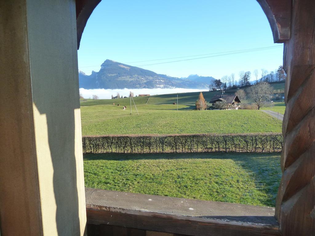 Hotel Restaurant Sunnmatt Aeschi Bei Spiez Exteriör bild