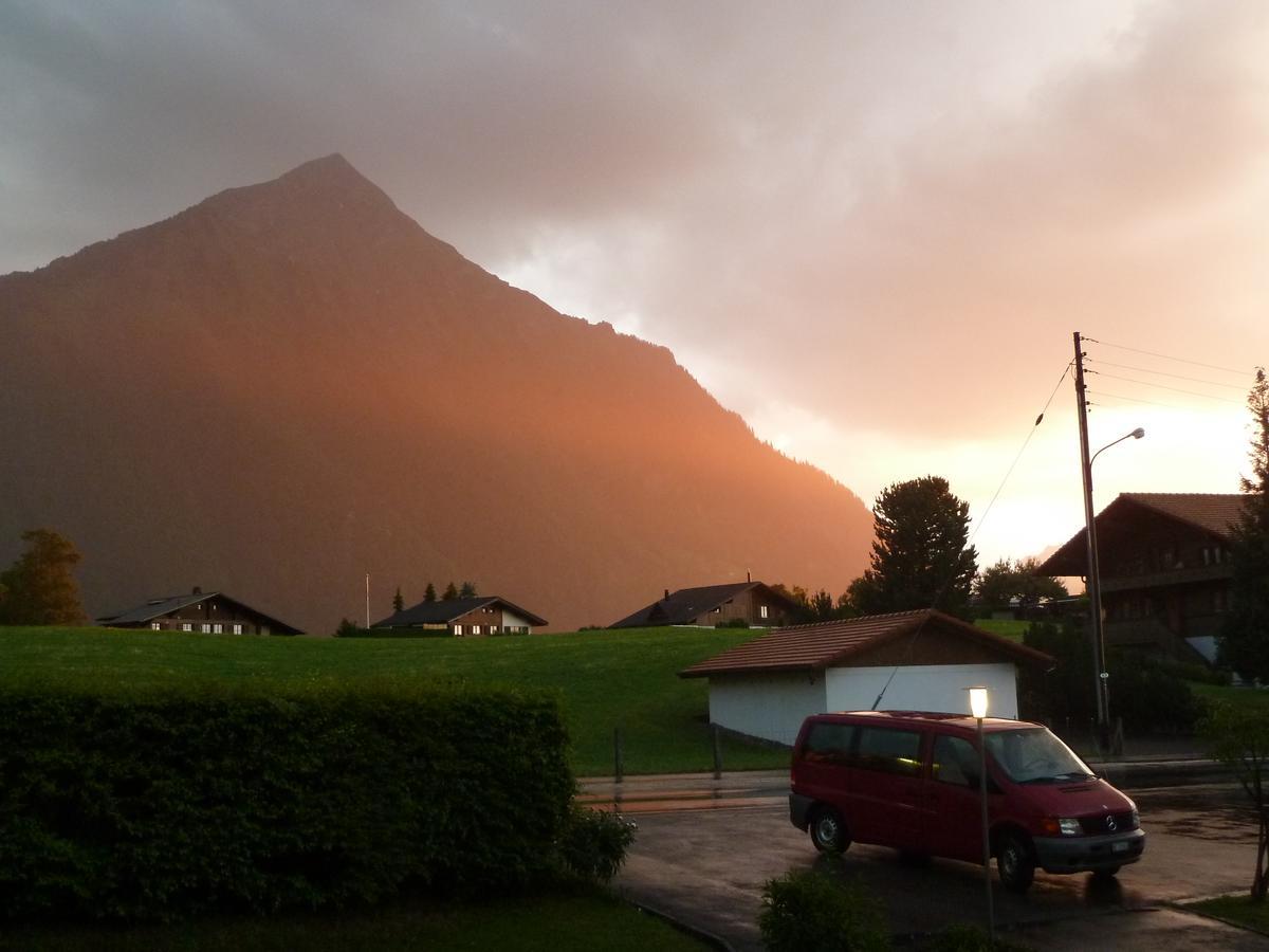 Hotel Restaurant Sunnmatt Aeschi Bei Spiez Exteriör bild