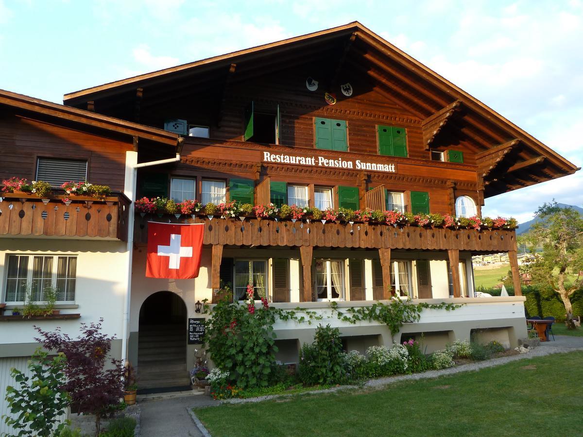 Hotel Restaurant Sunnmatt Aeschi Bei Spiez Exteriör bild